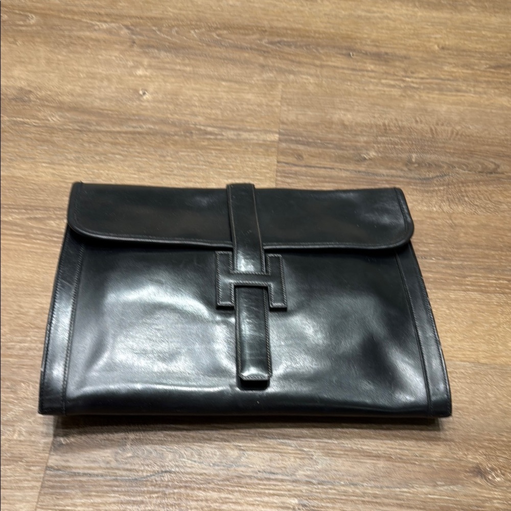 Black jige leather clutch bag
